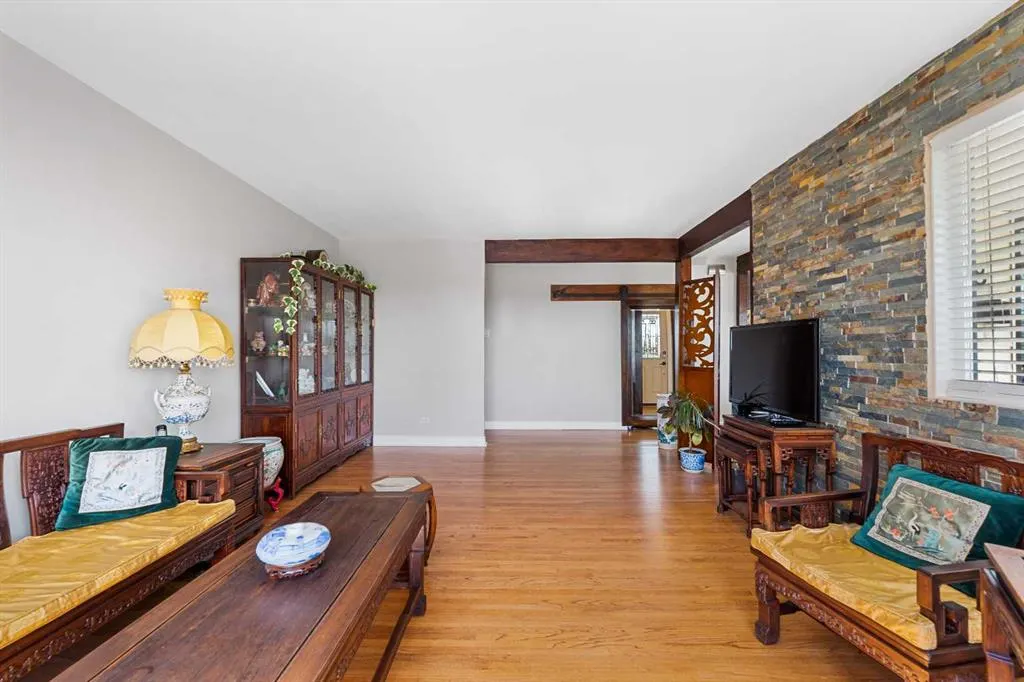 18 Cornell Place NW