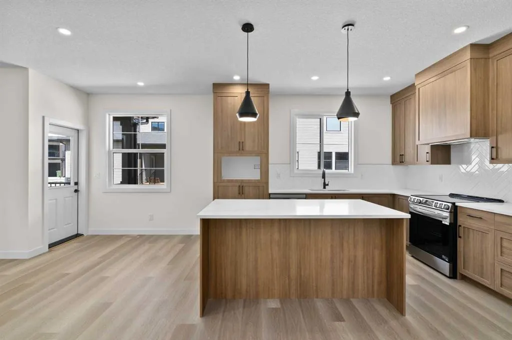 201 Cooperswood Green SW, #1004