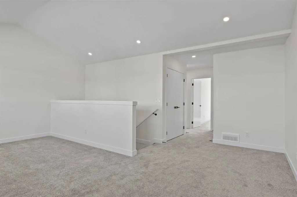 201 Cooperswood Green SW, #1004