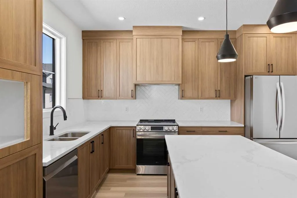 201 Cooperswood Green SW, #1004