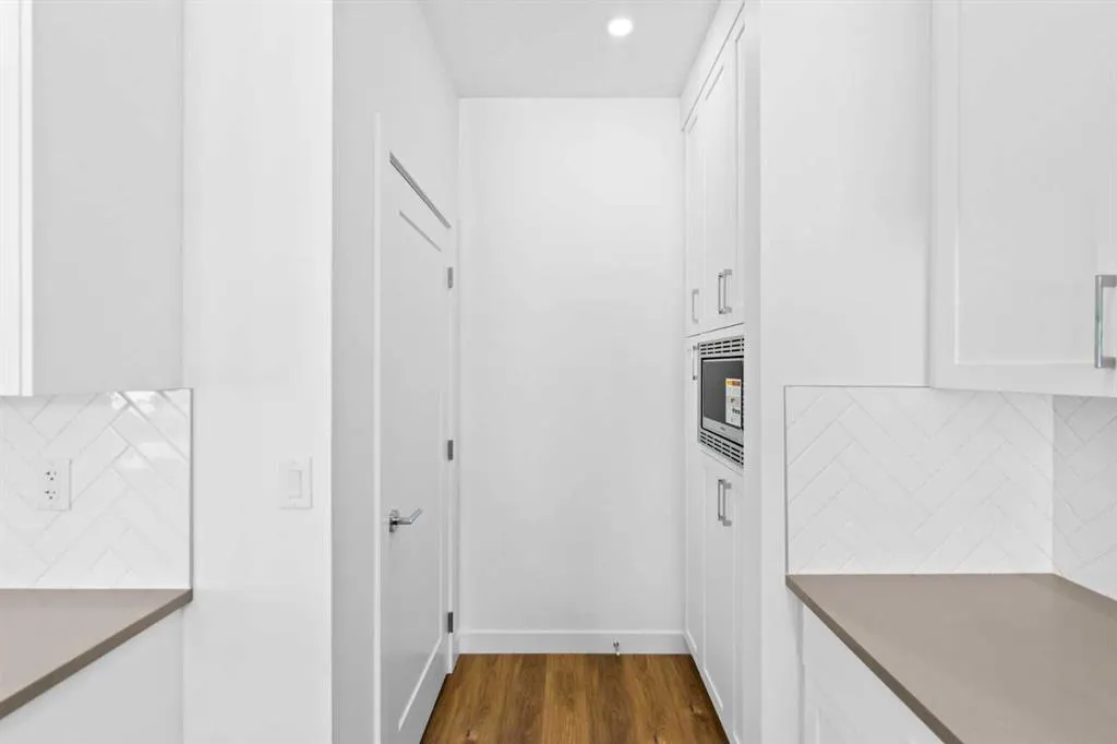 201 Cooperswood Green SW, #1003