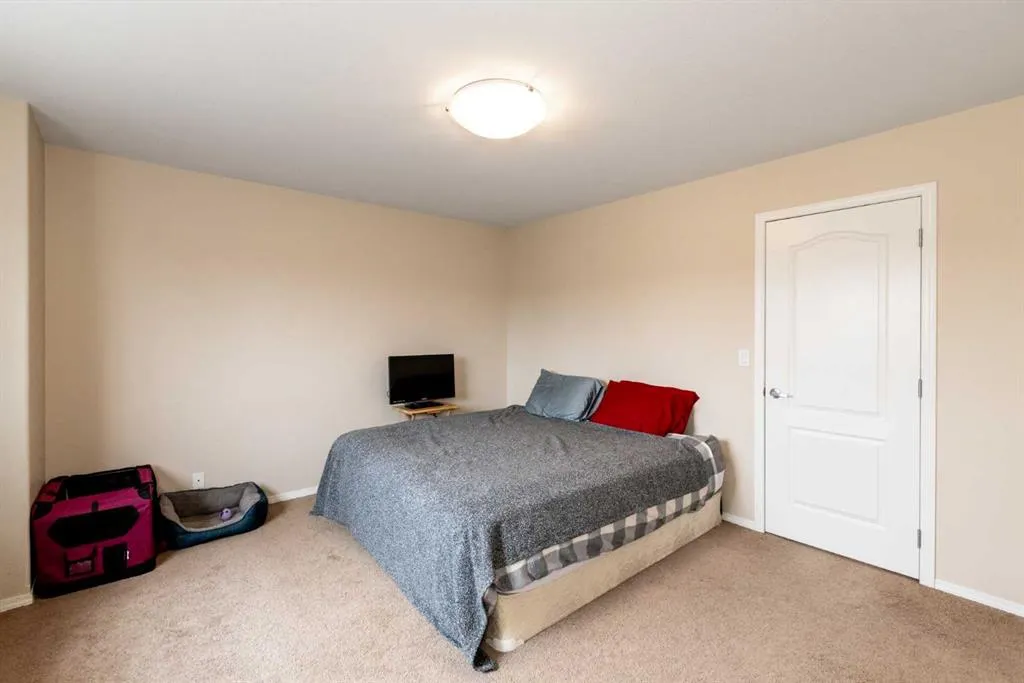 23 Lark Close