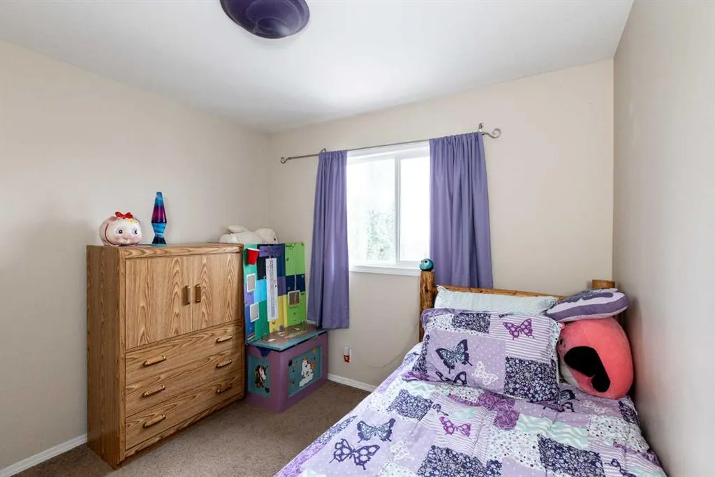 23 Lark Close