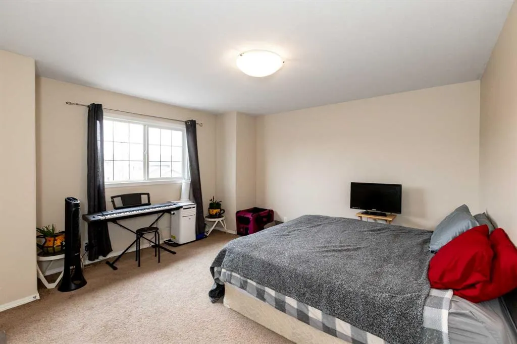 23 Lark Close