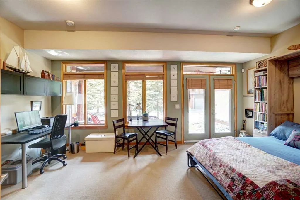 137 Wapiti Close, #27
