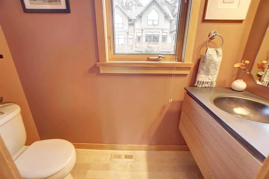 137 Wapiti Close, #27