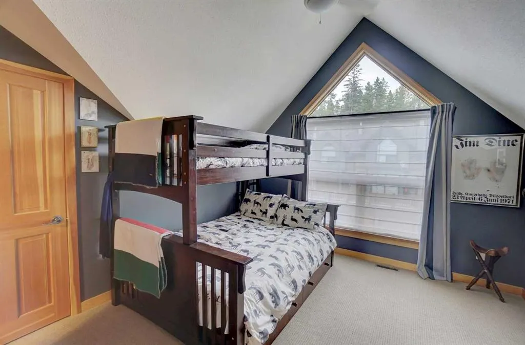 137 Wapiti Close, #27
