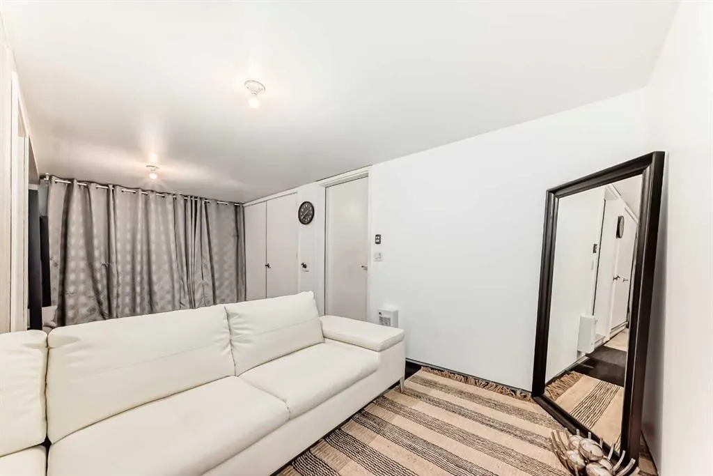 605 Evanston Link NW