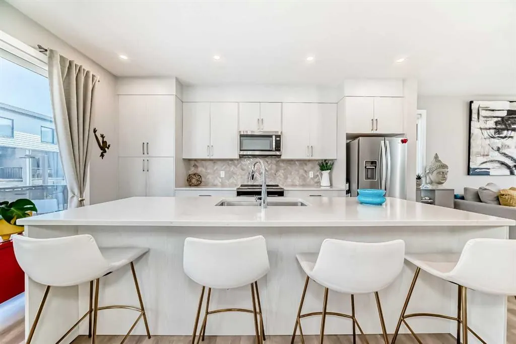 605 Evanston Link NW