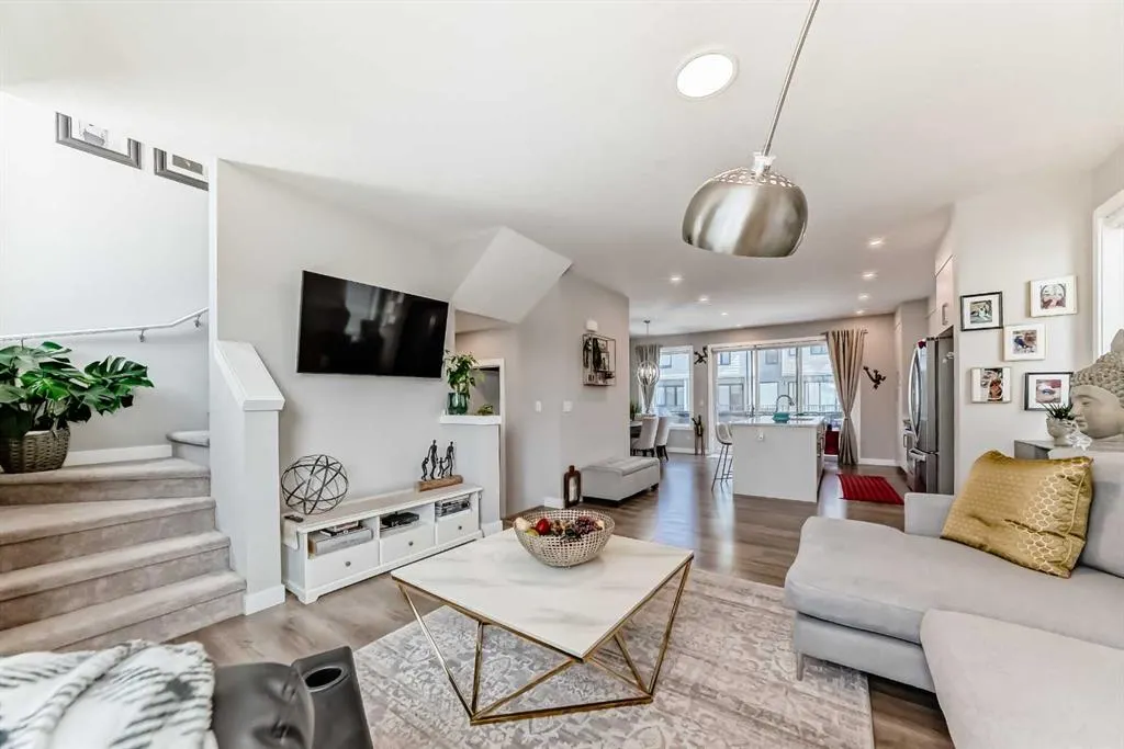 605 Evanston Link NW