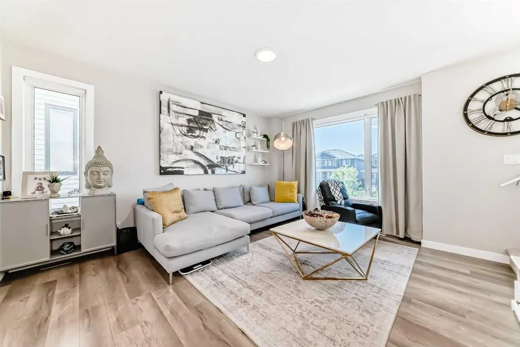 605 Evanston Link NW
