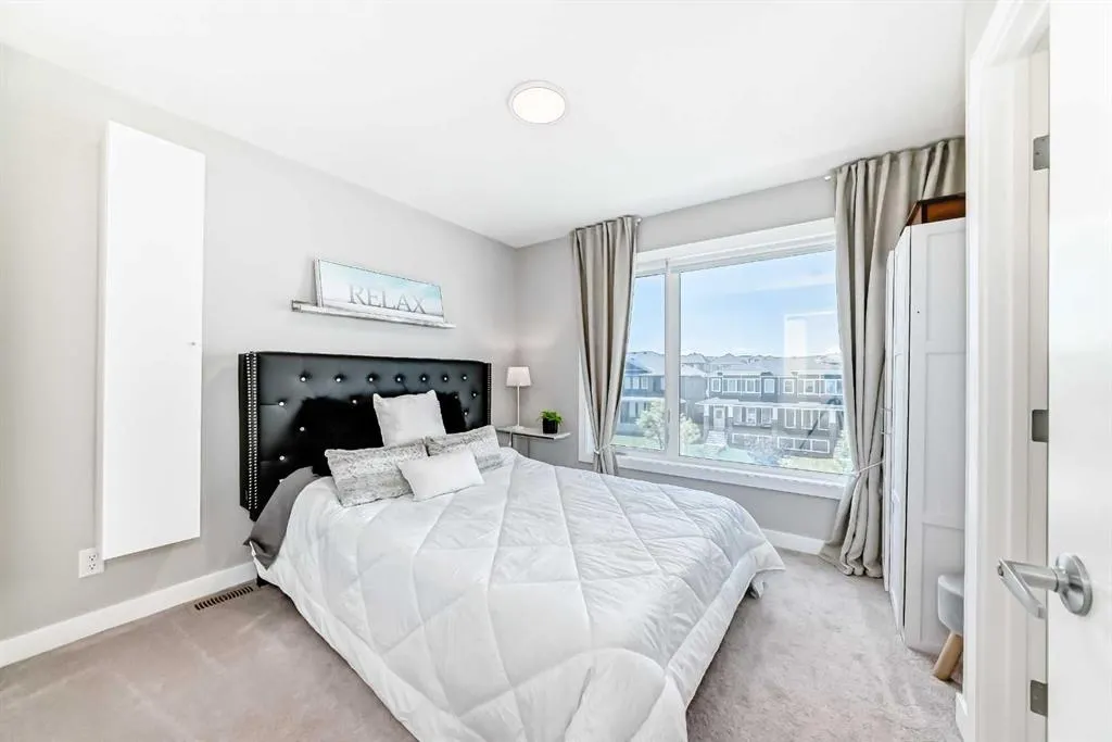 605 Evanston Link NW