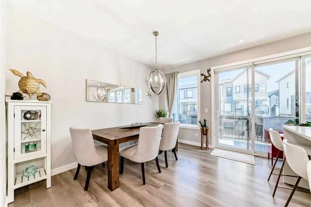 605 Evanston Link NW