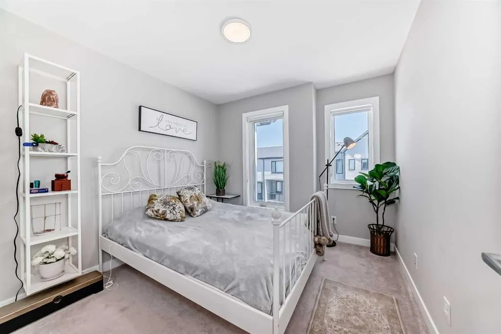 605 Evanston Link NW