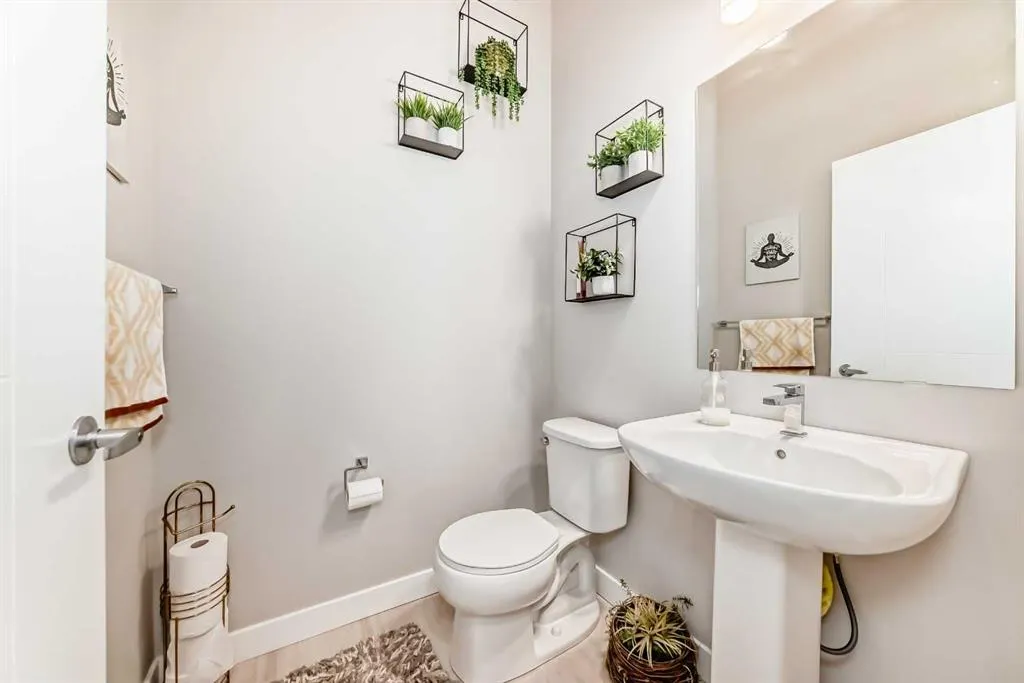 605 Evanston Link NW