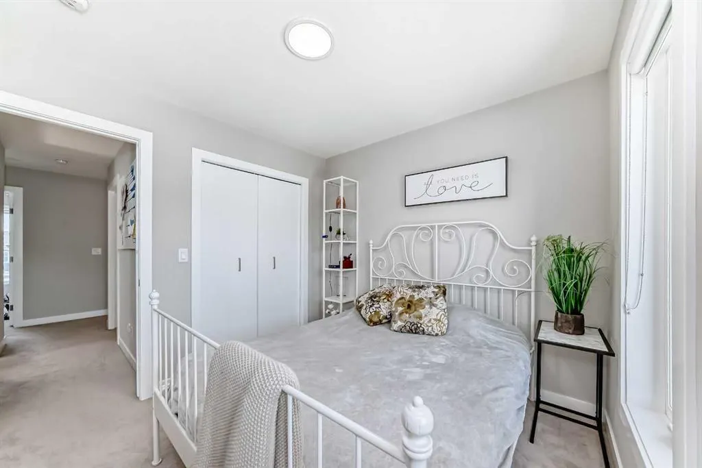 605 Evanston Link NW