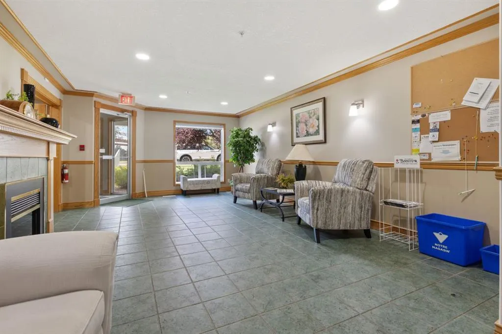 4625 50 Street, #101