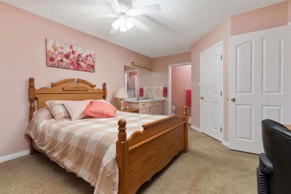 4625 50 Street, #101