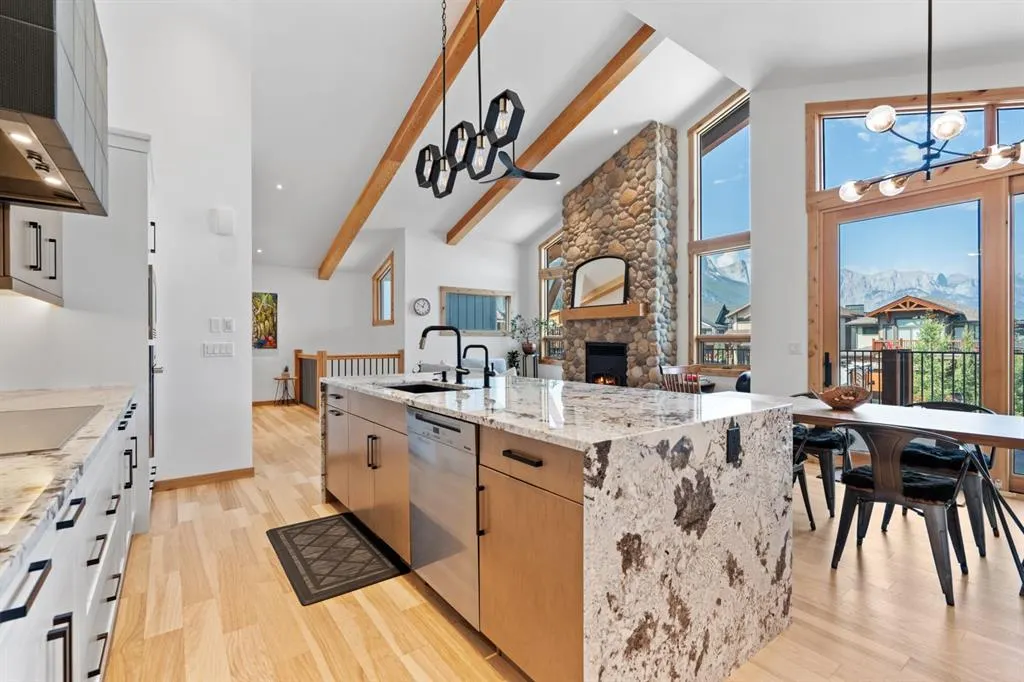 232 Stewart Creek Rise