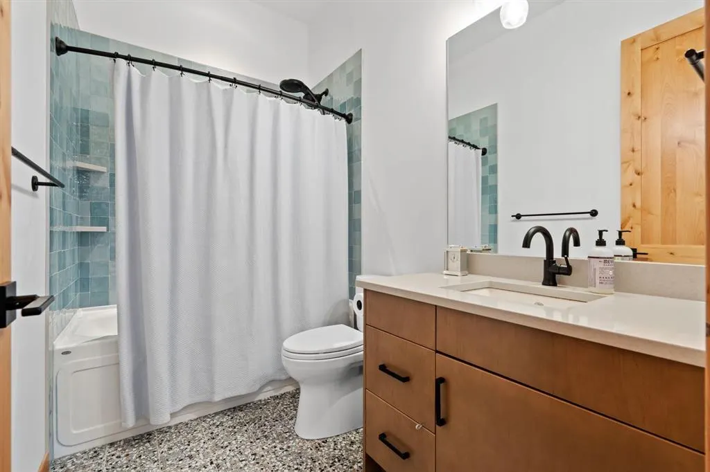 232 Stewart Creek Rise