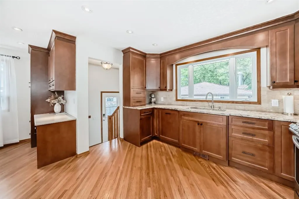 5556 Dalhart Hill NW