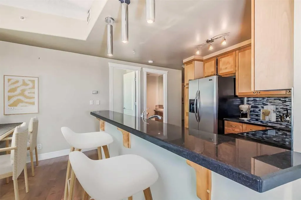 836 15 Avenue SW, #2205