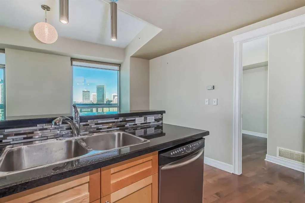 836 15 Avenue SW, #2205