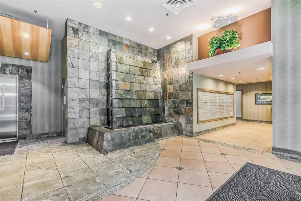 836 15 Avenue SW, #2205