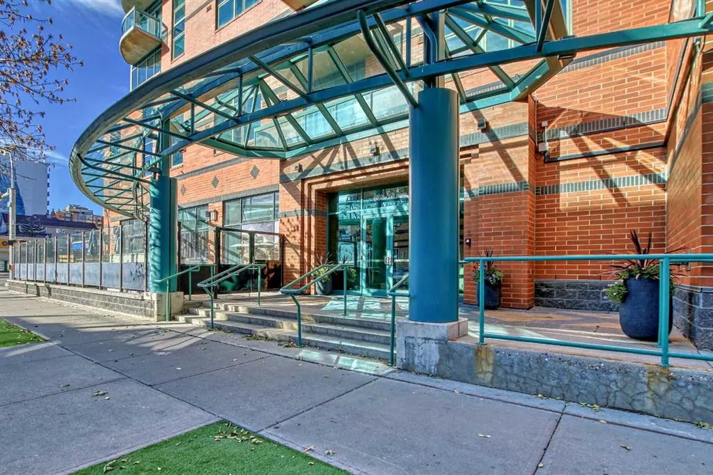 836 15 Avenue SW, #2205