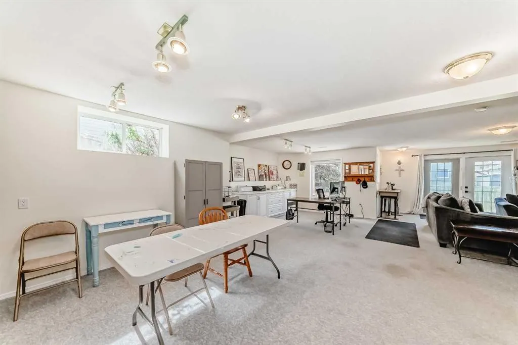 223 COVE Drive