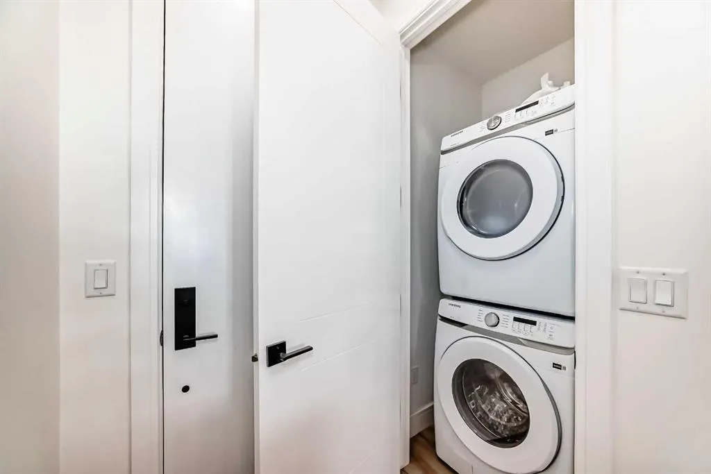 4270 Norford Avenue NW, #1116
