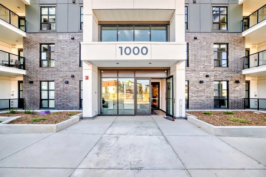 4270 Norford Avenue NW, #1116