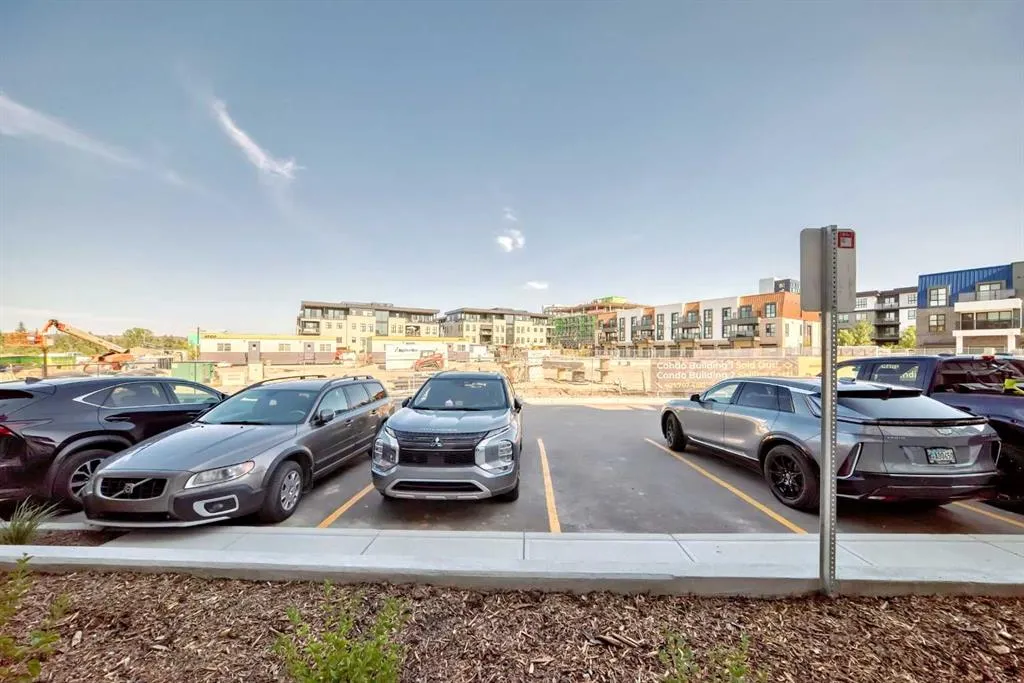 4270 Norford Avenue NW, #1116