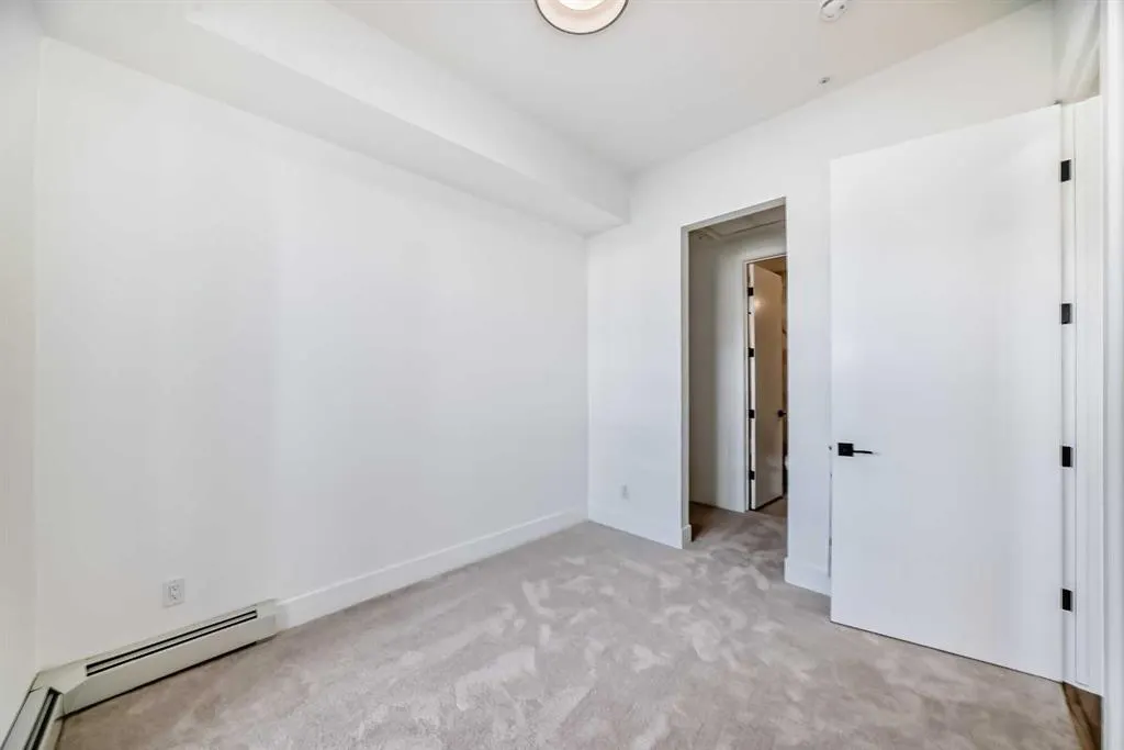 4270 Norford Avenue NW, #1116