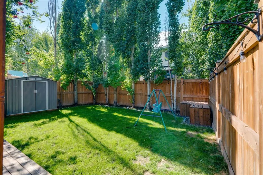240 Silverado Range Heights SW