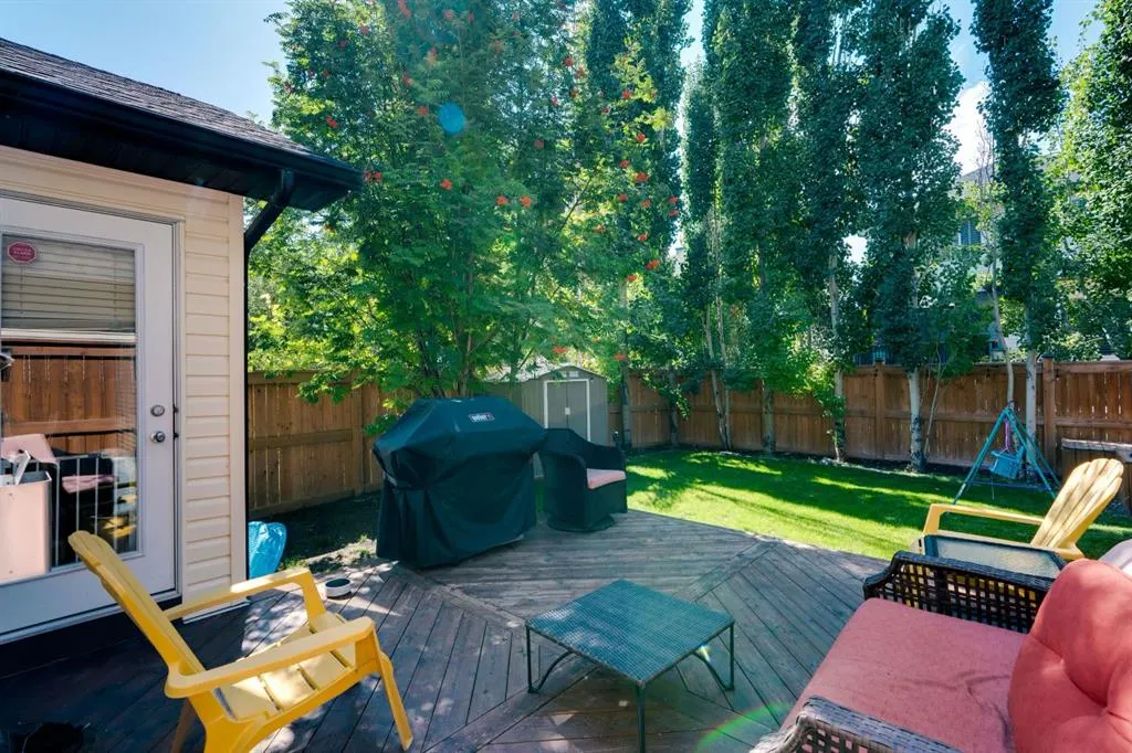 240 Silverado Range Heights SW