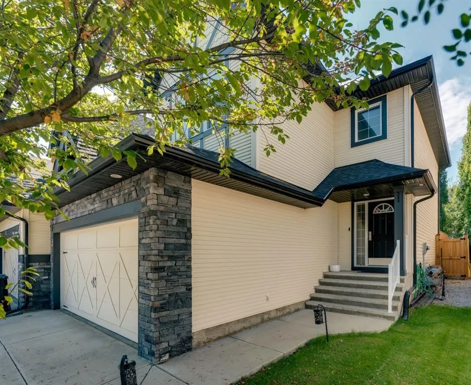 240 Silverado Range Heights SW
