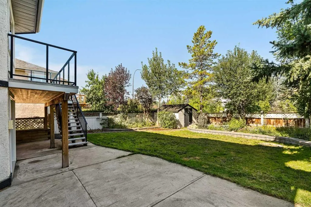 123 Scenic Park Crescent NW
