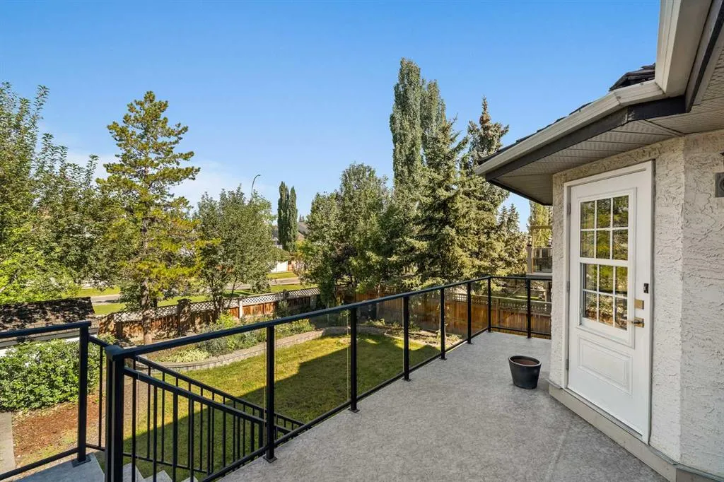 123 Scenic Park Crescent NW