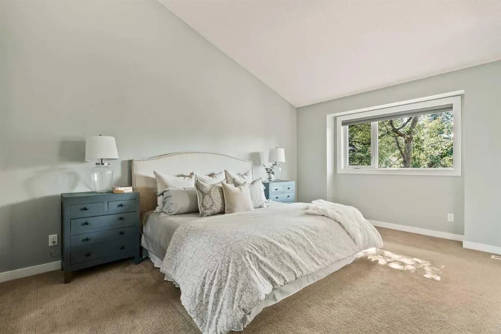 123 Scenic Park Crescent NW