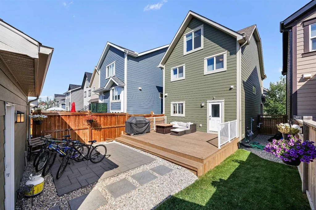 63 Masters Manor SE