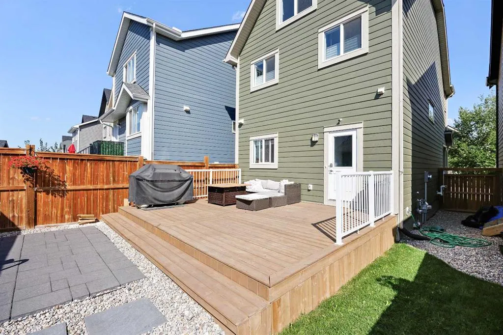 63 Masters Manor SE
