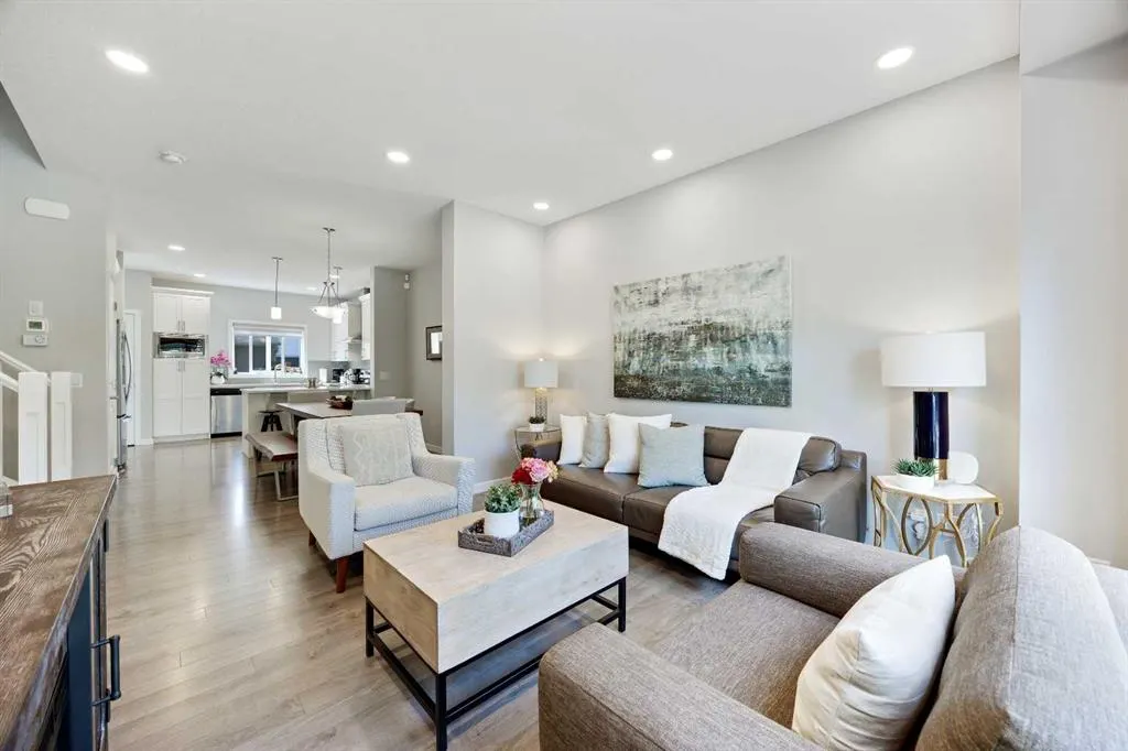 63 Masters Manor SE