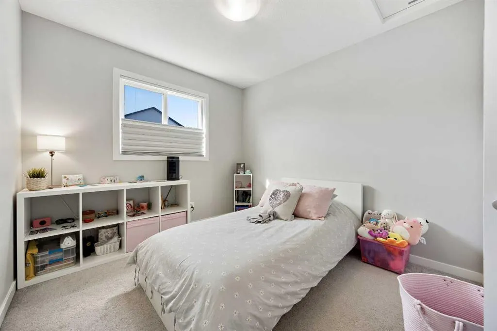 63 Masters Manor SE