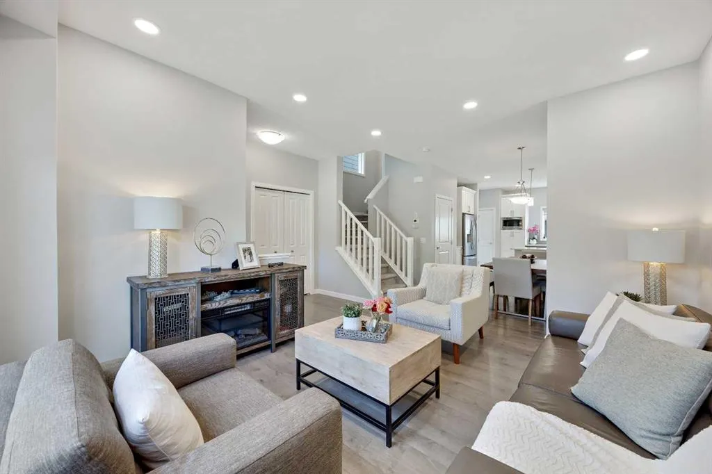 63 Masters Manor SE
