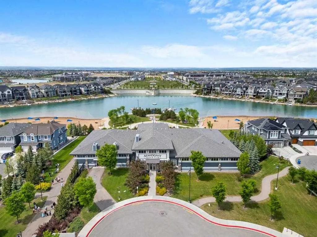 63 Masters Manor SE