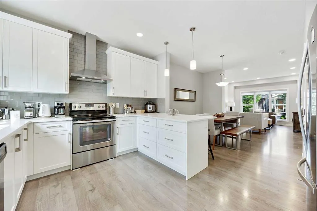63 Masters Manor SE