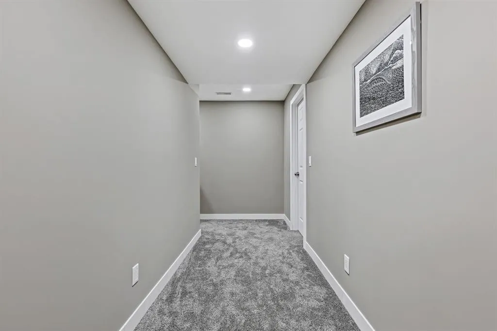 82 Erin Grove SE