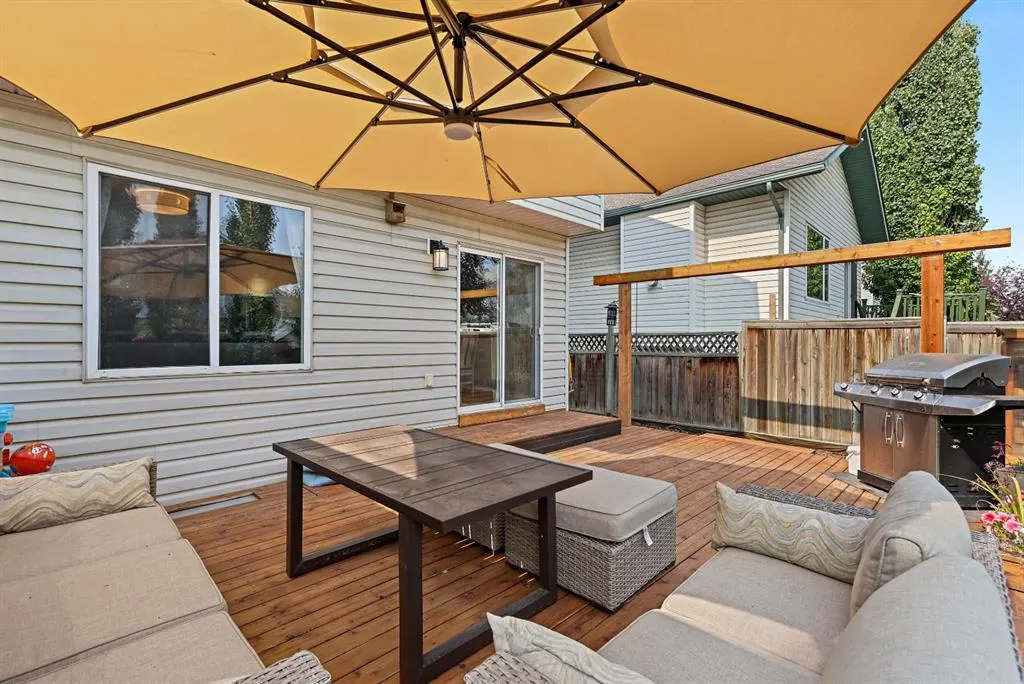 82 Erin Grove SE