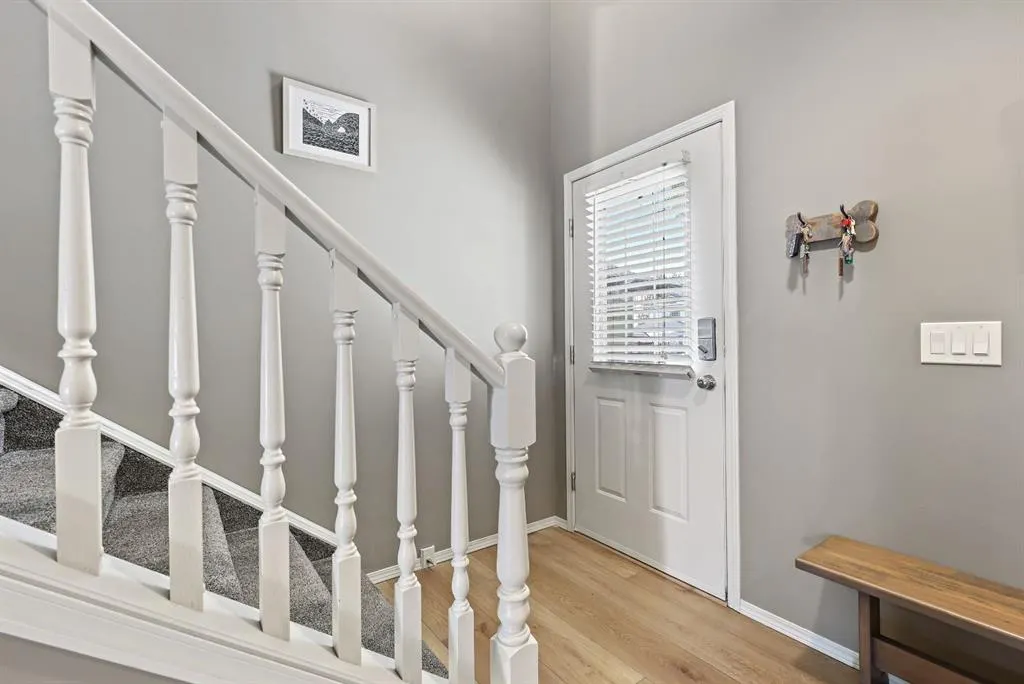82 Erin Grove SE